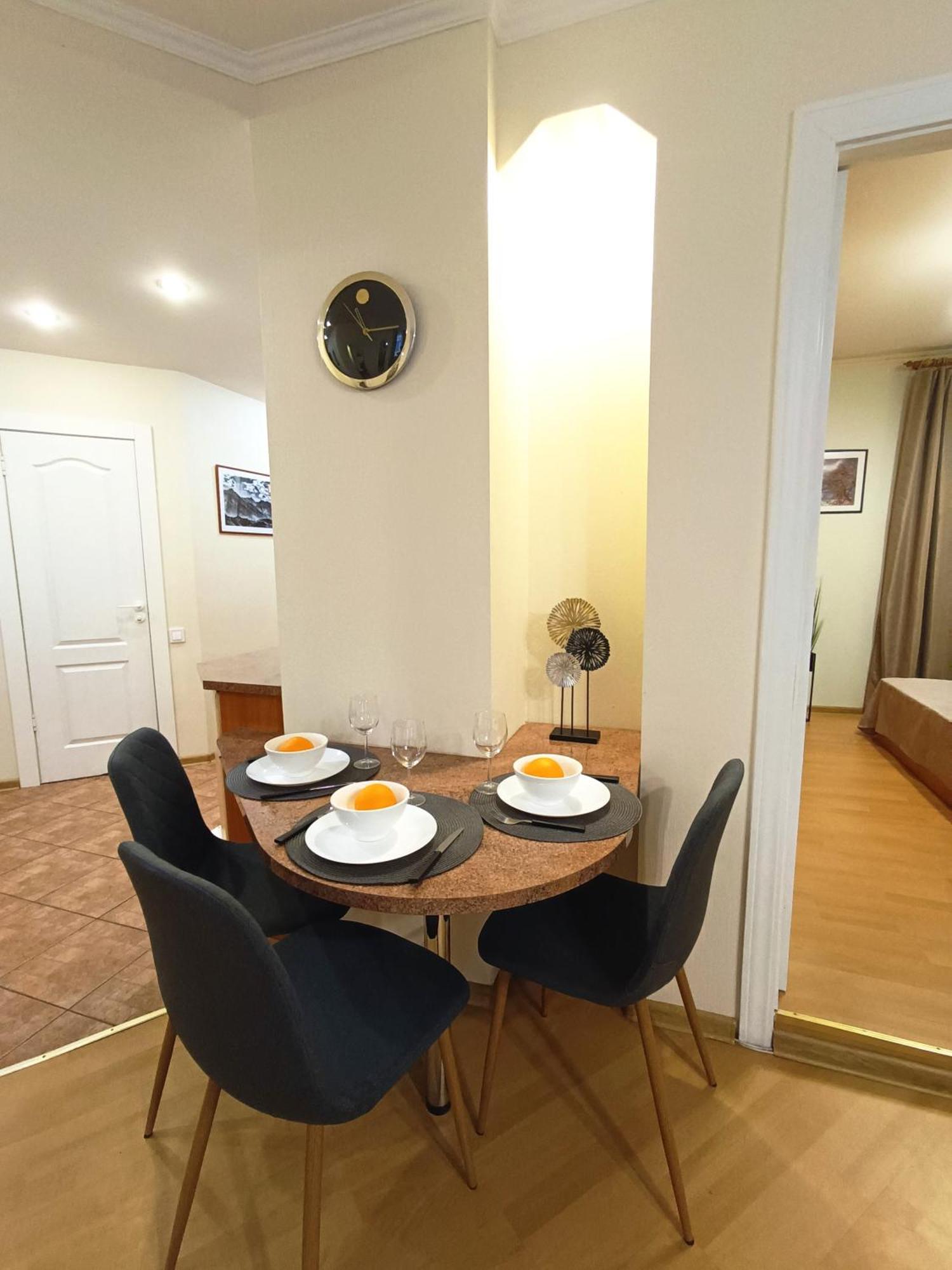 Two Bedroom Apartment In Old Town, Up To 6 Guests Ryga Zewnętrze zdjęcie
